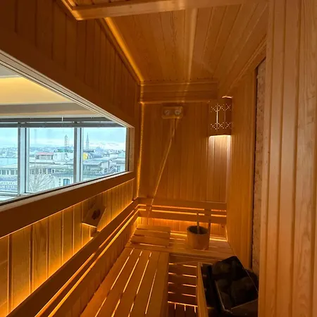 Nobel Hotel *