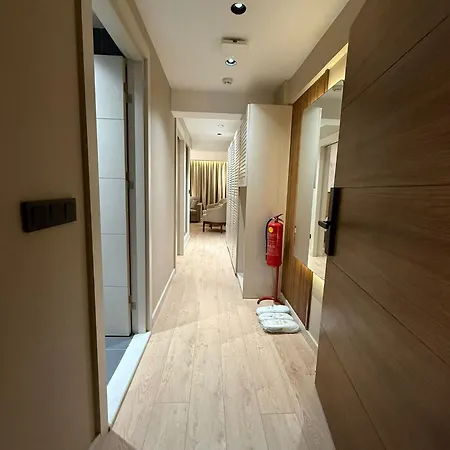 Nobel Hotel